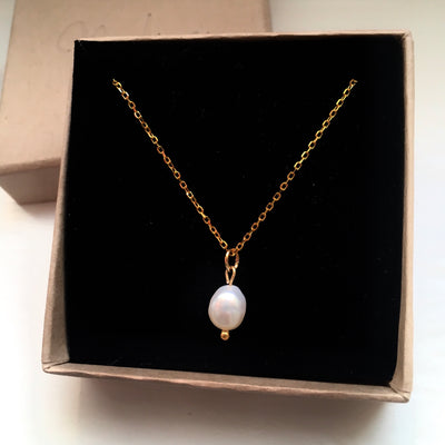 Baroque Pearl Drop Necklace in Gold